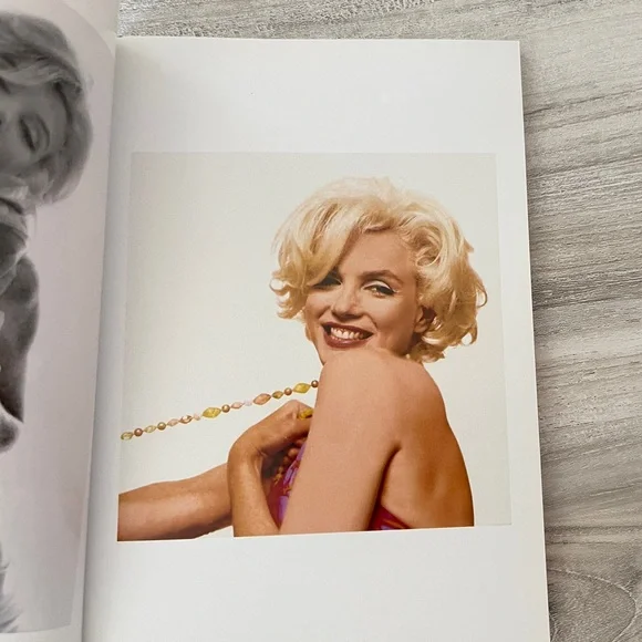 Marilyn: The Last Goddess Book - Picture 7 of 12